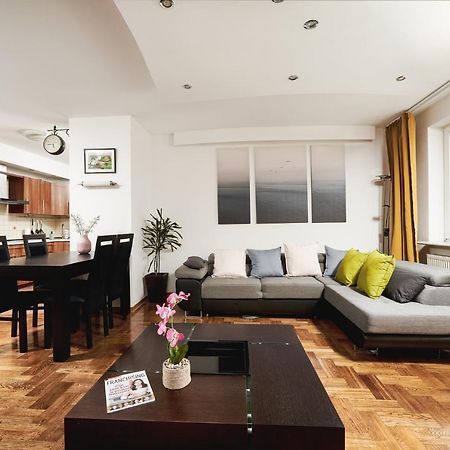 Lumina Spacious Apartment Near The Railway Station Warschau Exterior foto