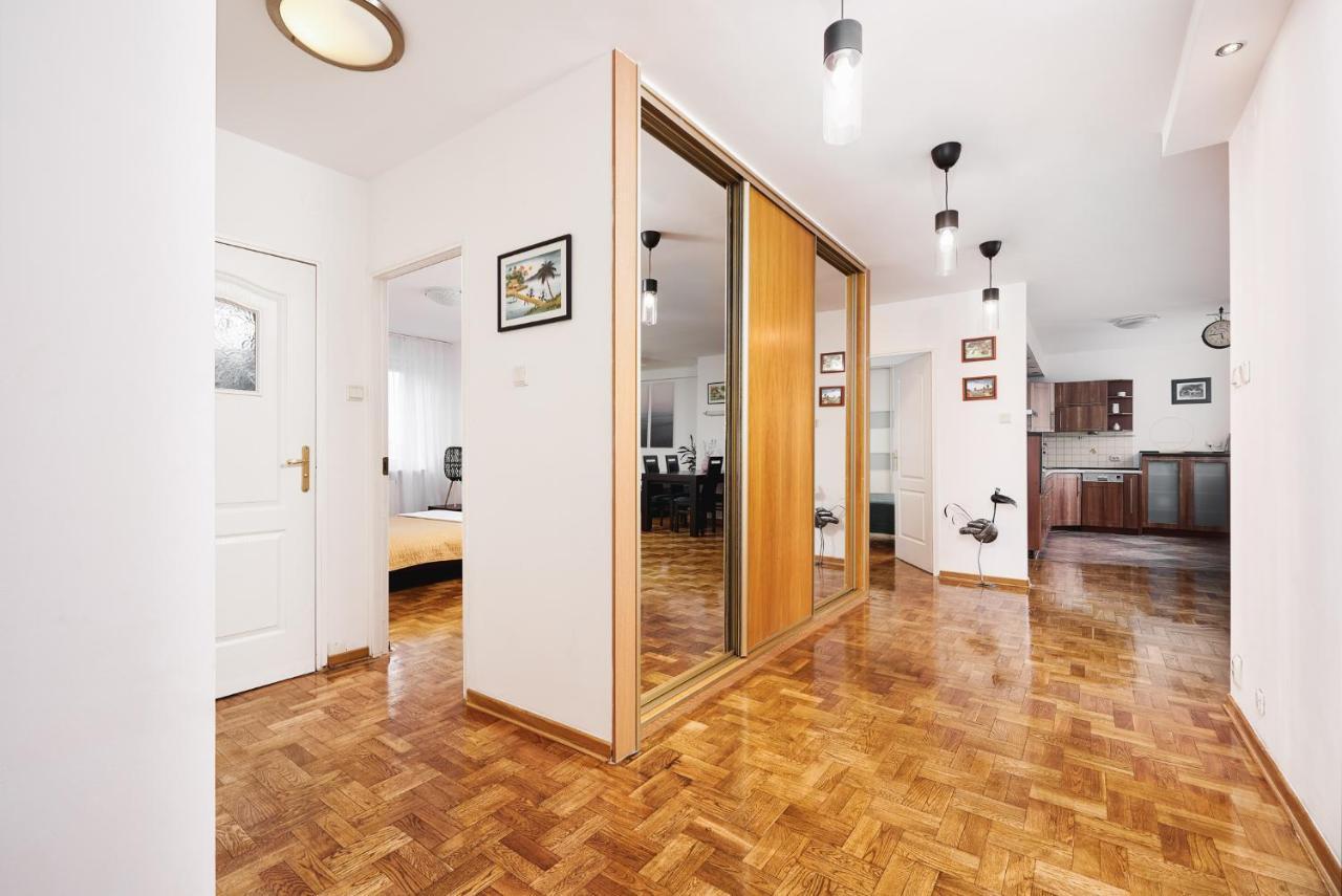 Lumina Spacious Apartment Near The Railway Station Warschau Exterior foto