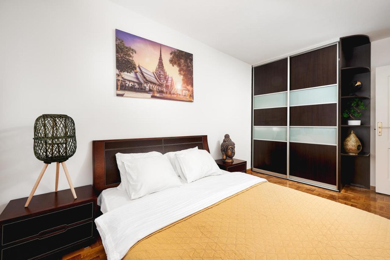 Lumina Spacious Apartment Near The Railway Station Warschau Exterior foto